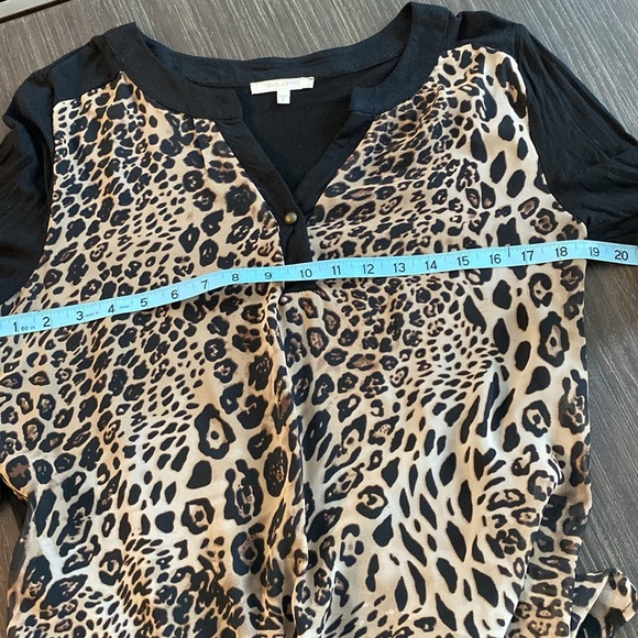 Ava James ladies blouse/tunic with leopard print in size small. - Picture 5 of 8